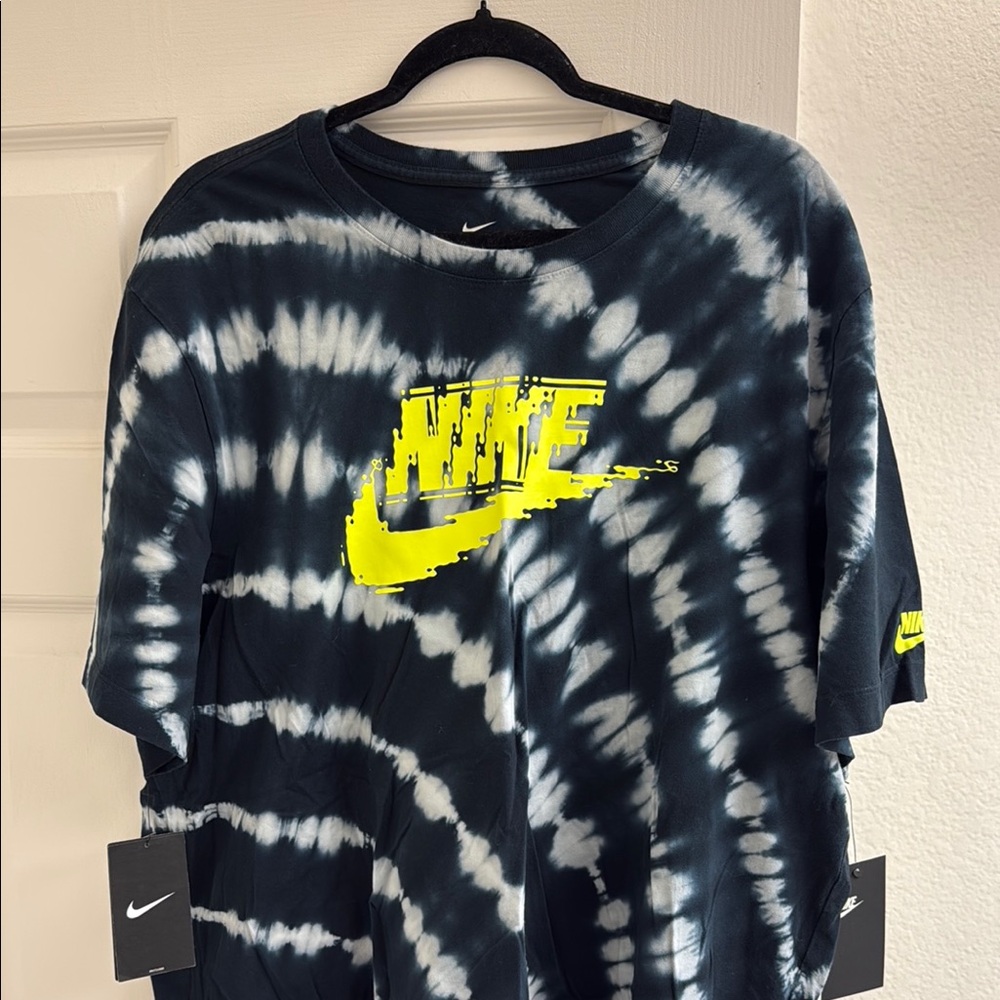 Nike Black and White Tie-Dye T-Shirt with Yellow Logo